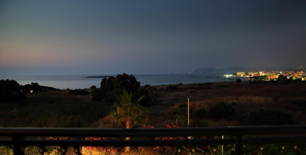 Sea View Hotel & Apartments カト・ダラトソ エクステリア 写真